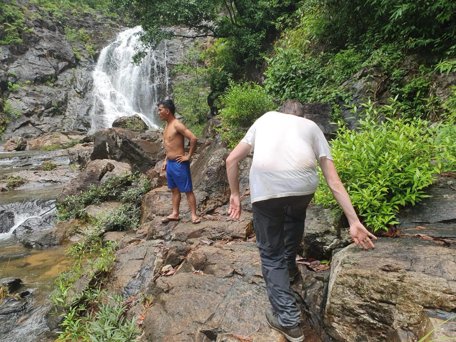 Bee Bee'S Chalets Home Stay And Trekking Banlung Exterior photo